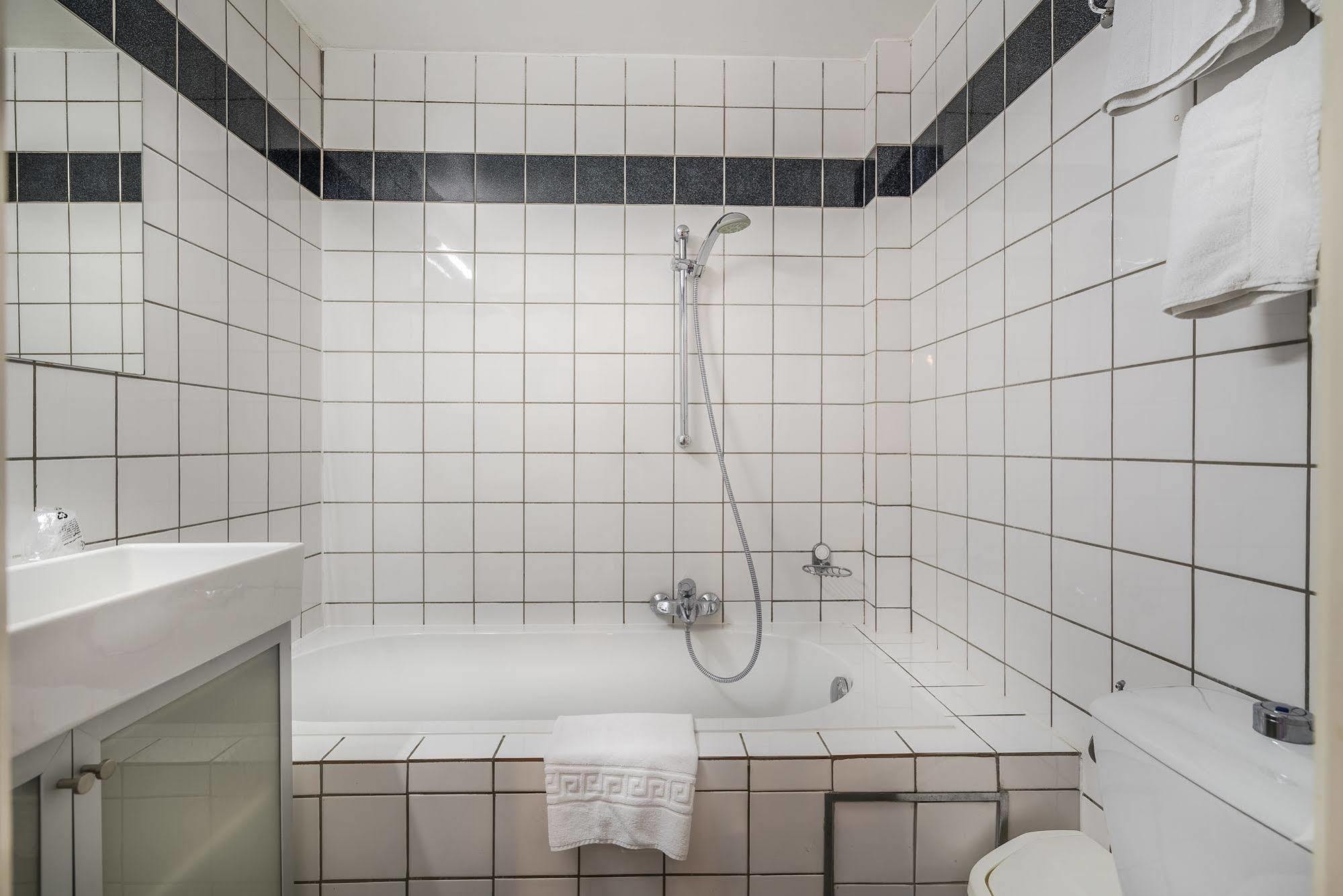 Hotel Lambeau Etterbeek Eksteriør billede